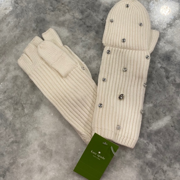 🔥HOST PICK🔥 NWT Kate Spade Pop Top Embellished Mittens Gloves - Picture 2 of 5